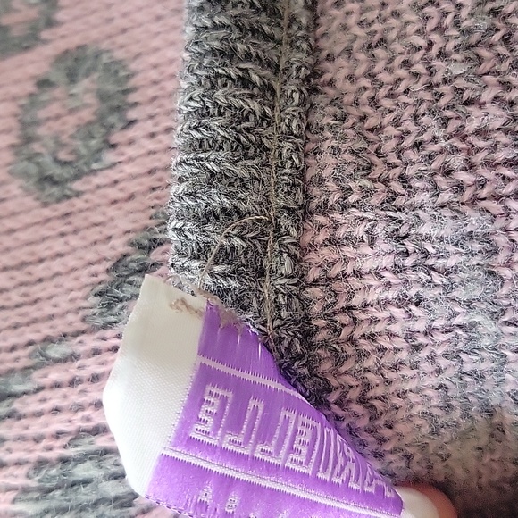 Vintage Arielle Teddy Bear Koala Acrylic Sweater Gray & Pink 80s 90s Kawaii M/L - Picture 11 of 14